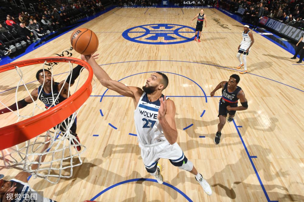 费迪南德的 费迪南德的